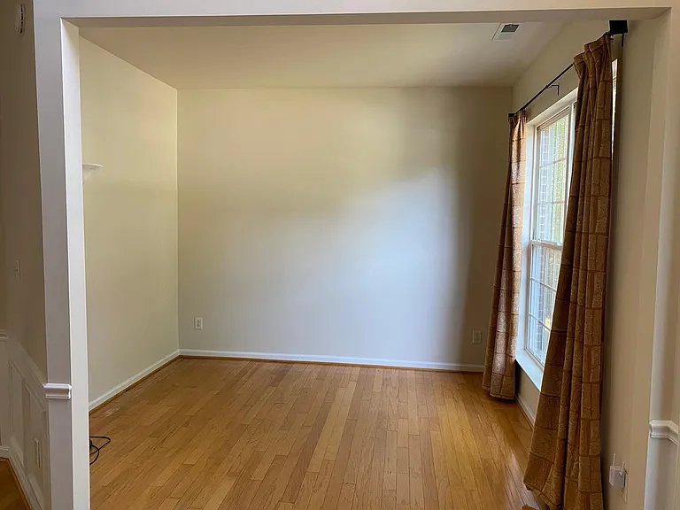 518 Sherwood Forest Pl — Photo 12