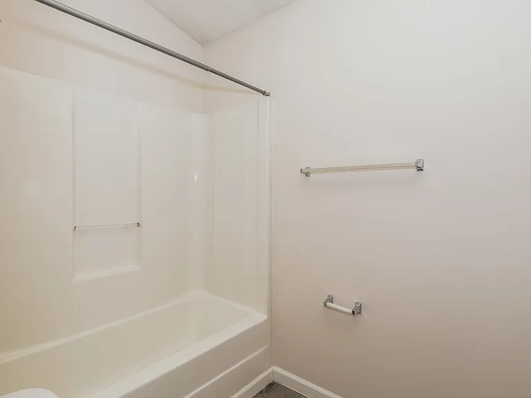 1001 Fannon Dr — Photo 52