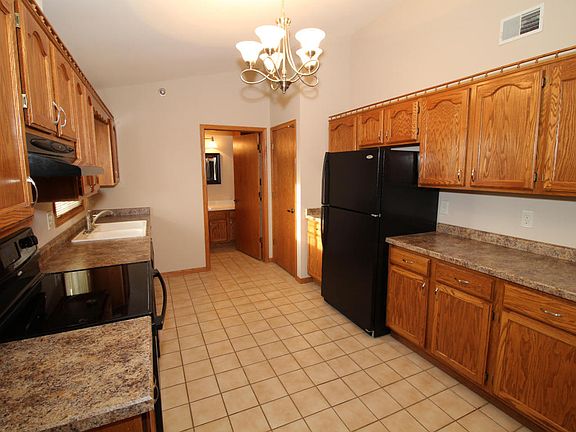 4th image of 1507 Clarence Ct APT 3