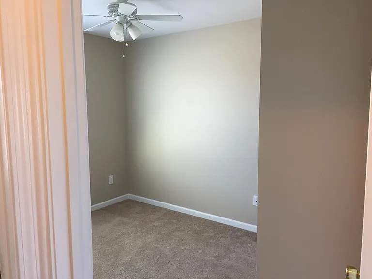 10143 Ballyclare Ct — Photo 3