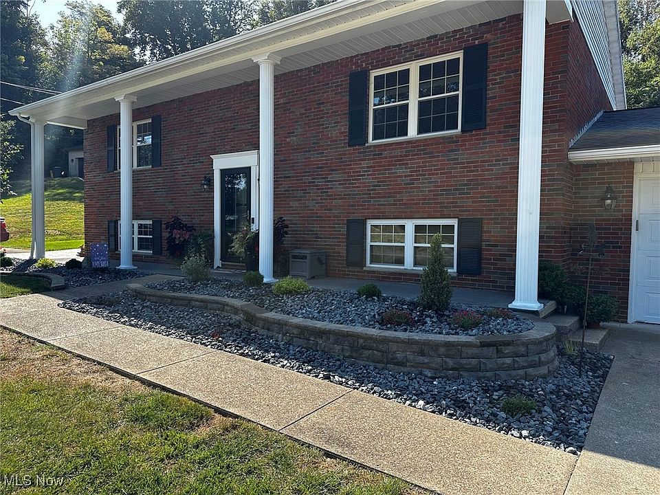 1st image of 110 Sierra Dr