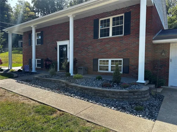 110 Sierra Dr, Marietta, OH 45750