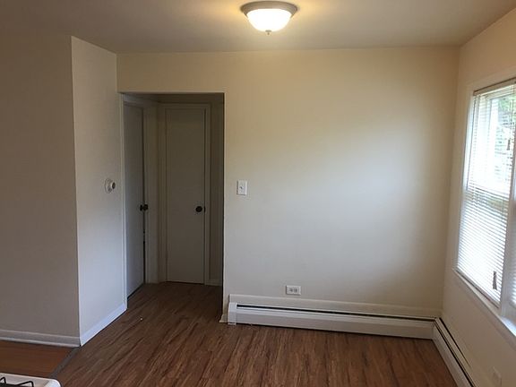 5th image of 1448 W 92nd St #2