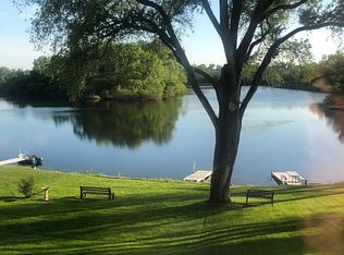 1167 Edgewater Ln, Antioch, IL 60002