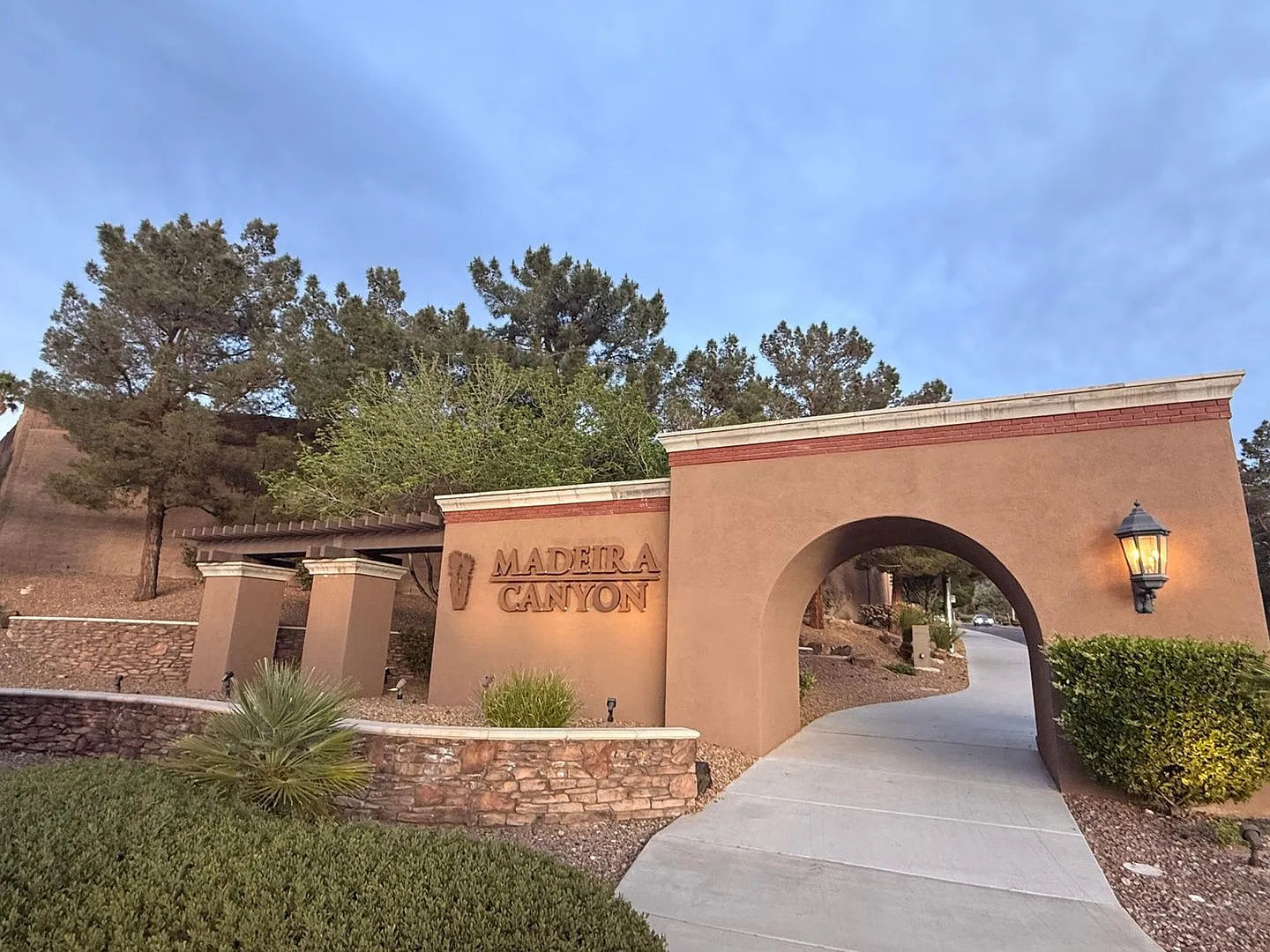 Location! Location! Anthem/Maderia Canyon 3BR House in Las Vegas — Photo 2