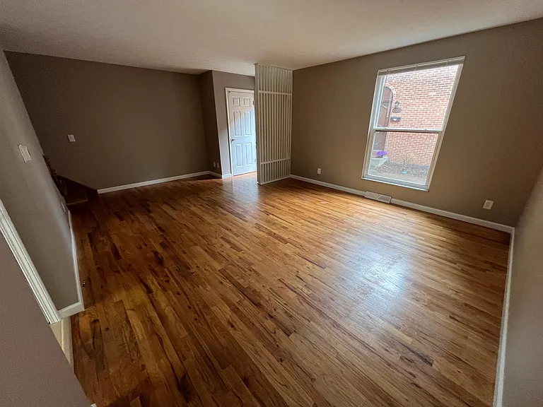 1750 Willoway Cir S — Photo 5