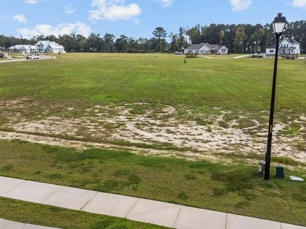43 Dragonfly Lane, Hampstead, NC 28443