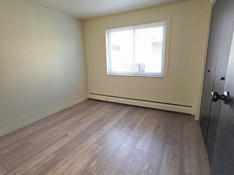 3624 Westwood Northern Blvd — Photo 7