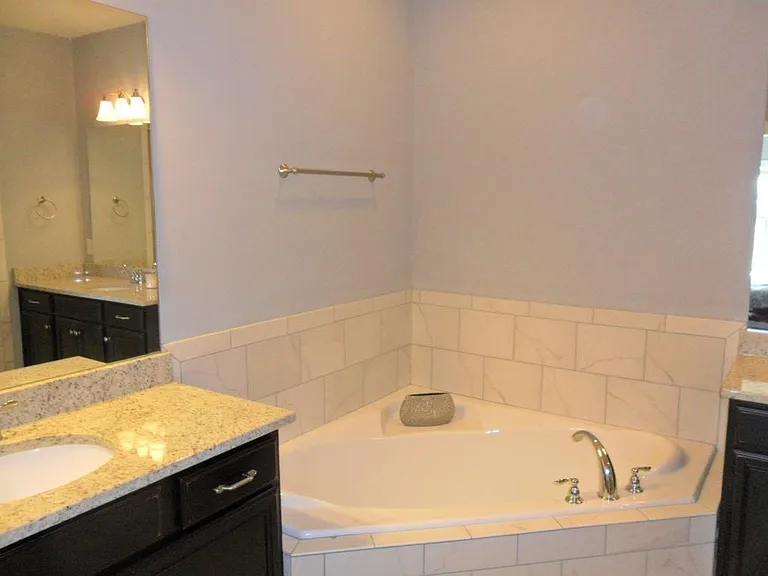 3306 Blue Sky Dr — Photo 9