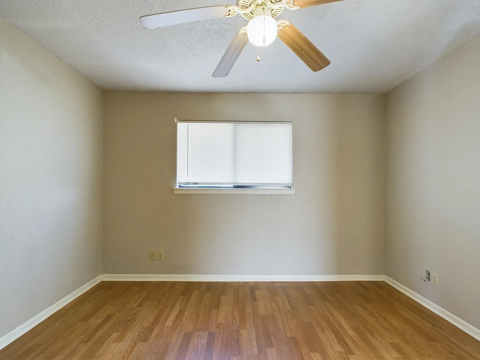 296 Friendship Ln — Photo 2