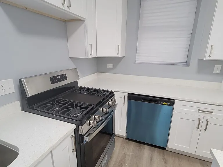 3042 W Cullerton St #2R — Photo 12