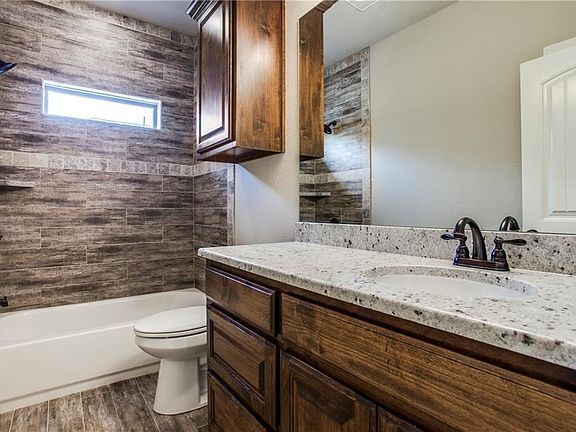 4th image of 5601 Foster Ct