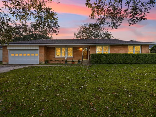 2137 Curtis Dr, Waco, TX 76710