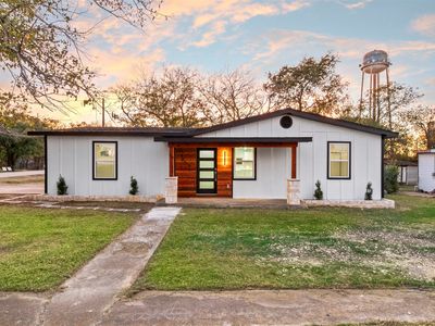 305 S Main St, Venus, TX, 76084