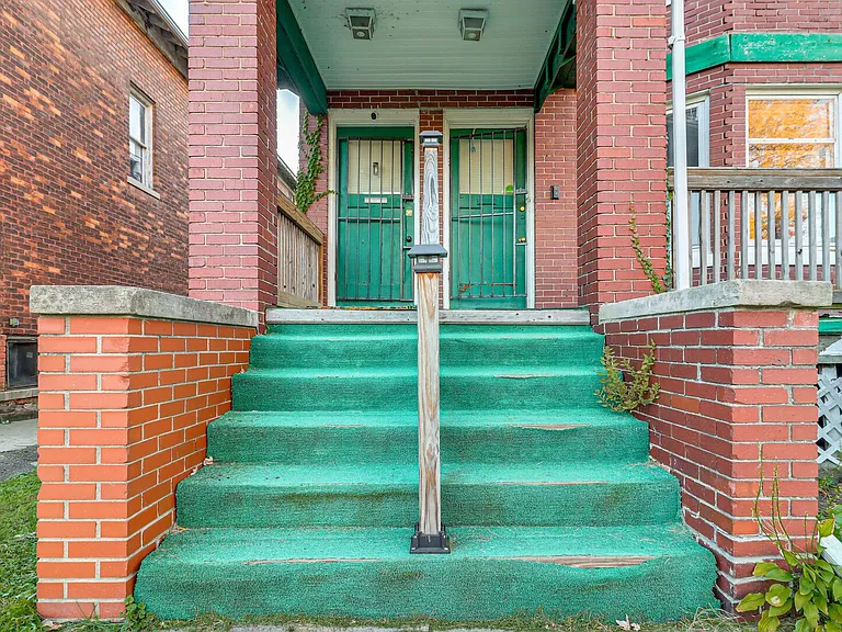 Philip St — Photo 9