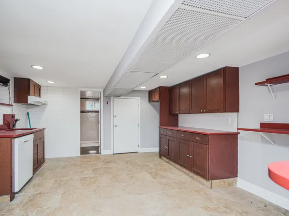 200 Bay 7th Street image 38 of 49