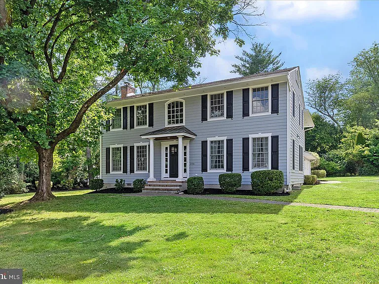 206 Snowden Ln — Photo 1