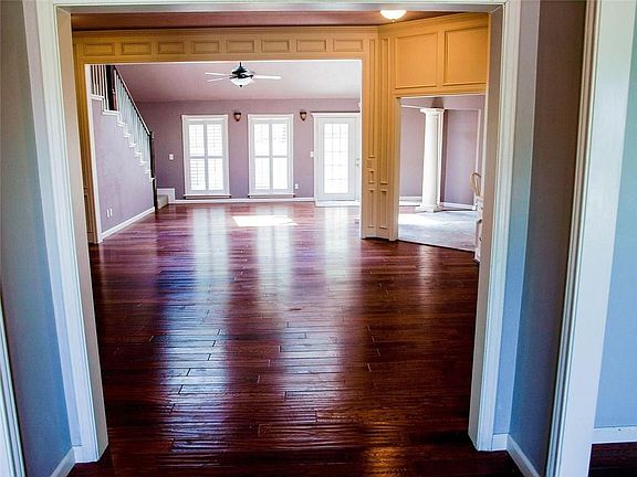 5th image of 236 Oak Hill Dr