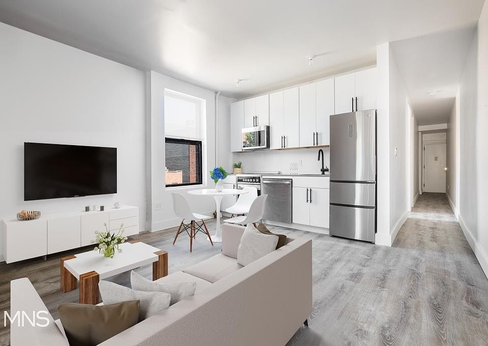 1st image of 3404 34th Ave APT B2