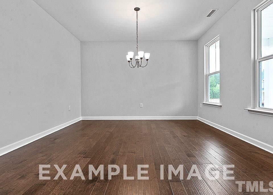 2nd image of 80 Maximus Cir