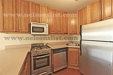 Rented by R New York