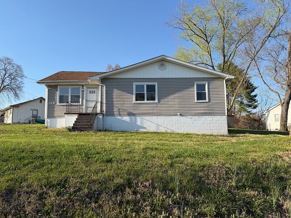 1st image of 132 S Seneca Rd