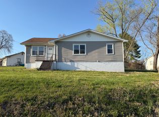 132 S Seneca Rd, Oak Ridge, TN 37830