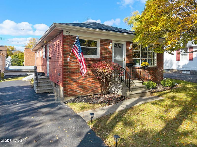 2nd image of 72 Edgewood Avenue