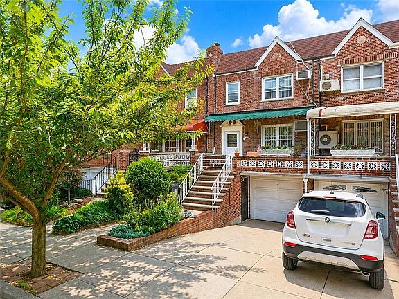 3rd image of 2340 E 29th St