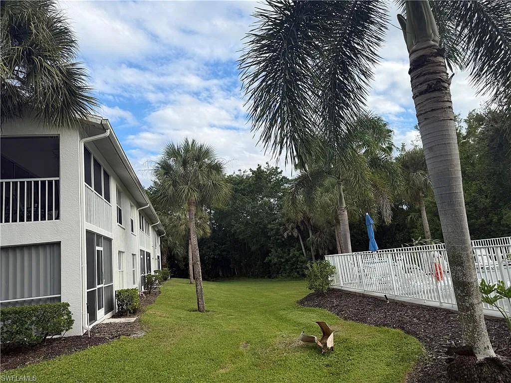 3 bed, 2.0 bath, 1370 sqft, $2,800 — Photo 3