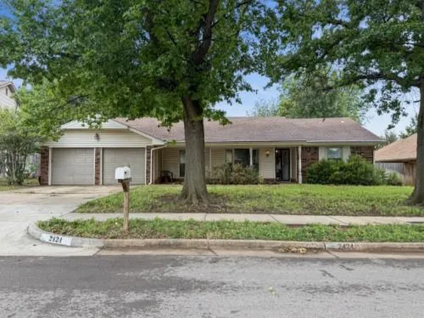 2424 NW 120th St, Oklahoma City, OK 73120