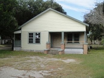 1st image of 728 16th Ave N
