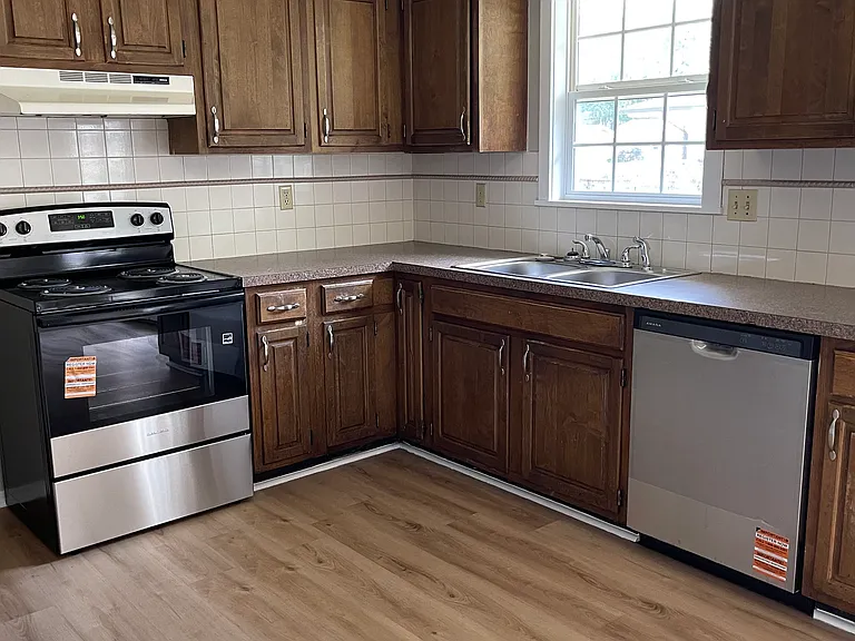 207 N Willow Dr — Photo 4