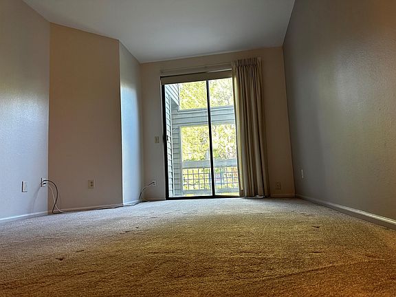 Master Bedroom and deck for 2 chaise lounge chairs