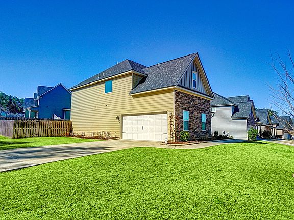 4th image of 398 Purbeck Ln