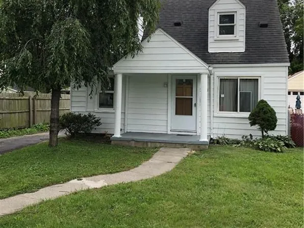 26139 Hanover St, Dearborn Heights, MI 48125