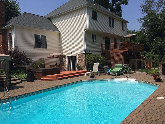 5th image of 6 Barnum Ct