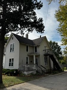 40 S Walkup Ave, Crystal Lake, IL, 60014