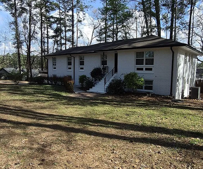 605 Dalrymple Rd — Photo 3