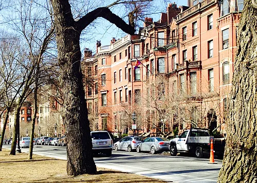 249 Commonwealth Ave Photo 1