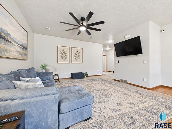 3rd image of 7124 S Bridger Pl