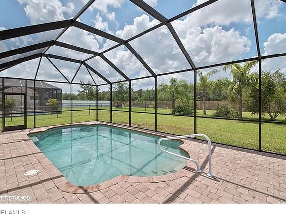 4th image of 2796 Bergamot Ln