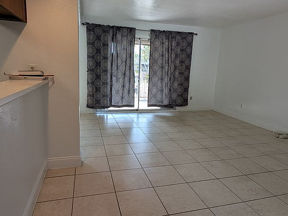 3rd image of 4028 Billingsgate Rd #1902