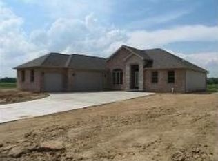 308 Whistling Stra, Washington, IL 61571
