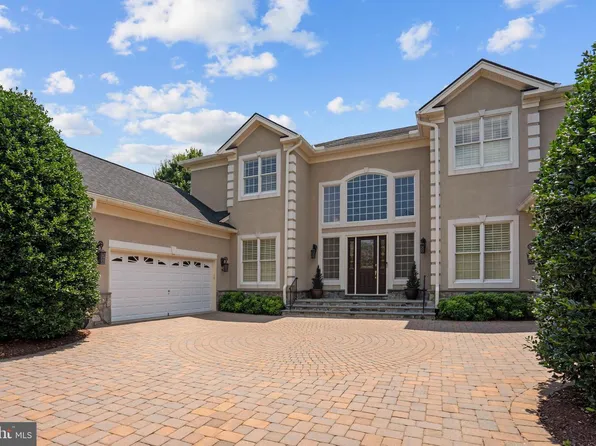43589 Edison Club Ct, Ashburn, VA 20147