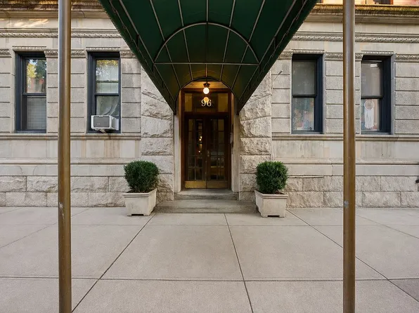 96 Perry St APT B5c, New York, NY 10014