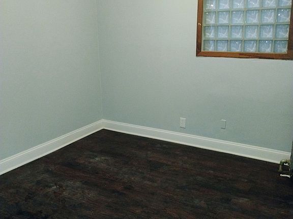 5th image of 7521 S Saint Lawrence Ave