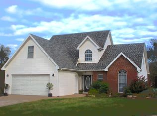 1408 Briar Village Ct, Jefferson City, MO 65109