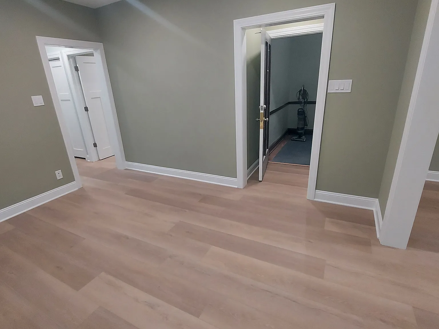 3828 N Francisco Ave — Photo 4