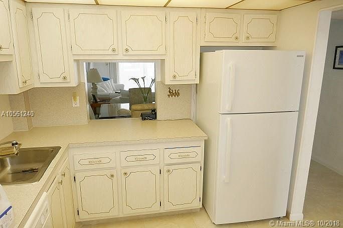 1st image of 410 SE 2nd St APT 104